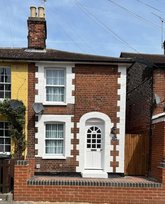 Cottage, 10 Mins Train / River Burnham-on-Crouch ภายนอก รูปภาพ